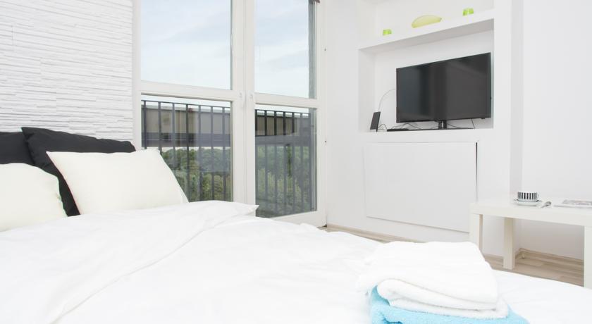 Goodnight Warsaw Apartments - Al. Jana Pawla II 26 Room photo